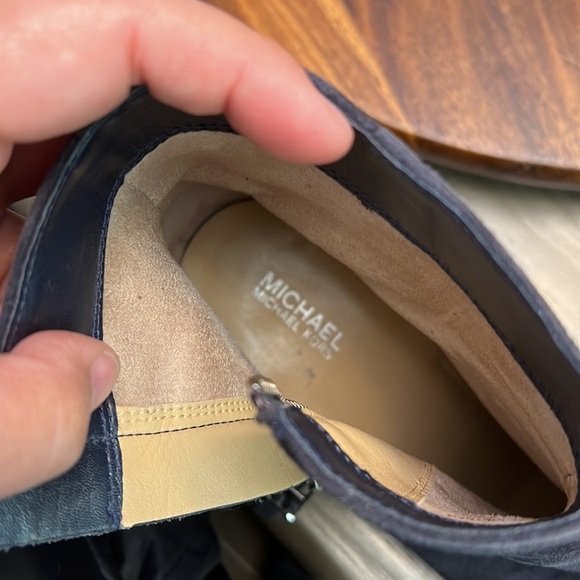 MICHAEL MICHAEL KORS BLACK SUEDE BOOTIES 8 - Picture 12 of 16